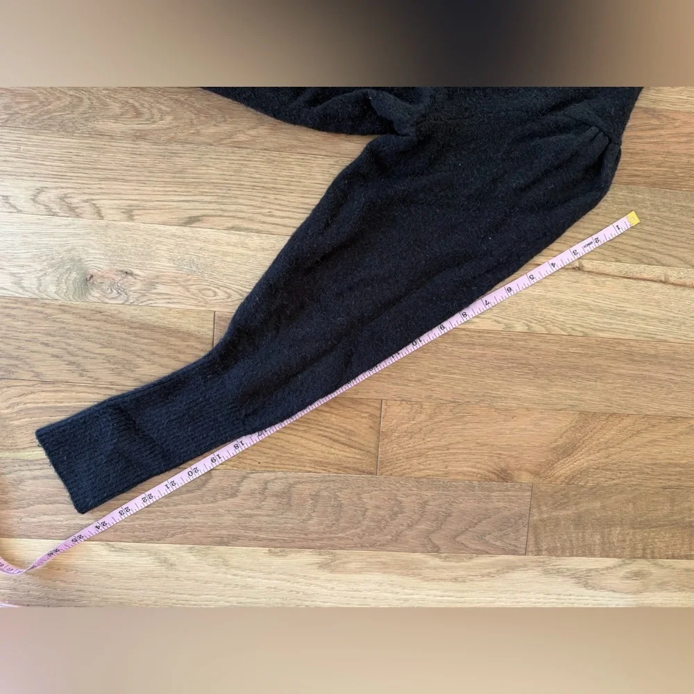 J. Crew Women's Black Crew Neck Sweater